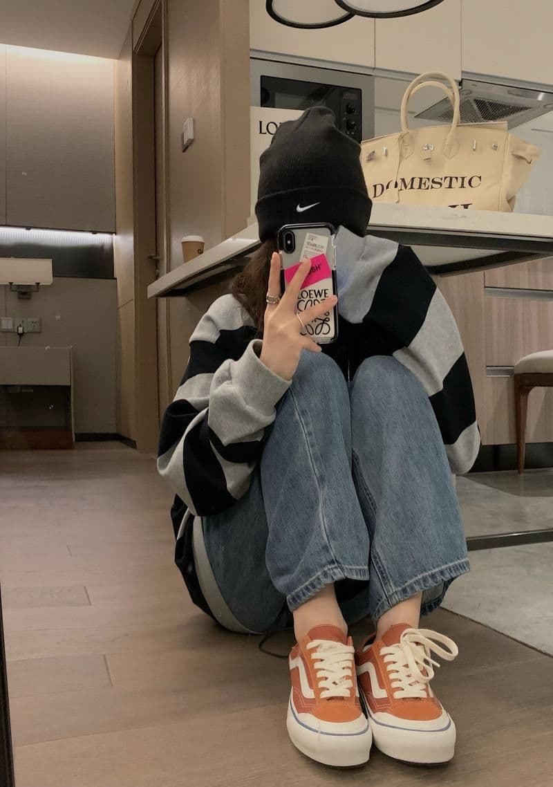 폴리 에스터 물고기 규모 얇은 스타일 레트로 스트라이프 후드티 여성 가을 의상 ins 루즈핏 긴팔 라운드 넥 상세 이미지 13