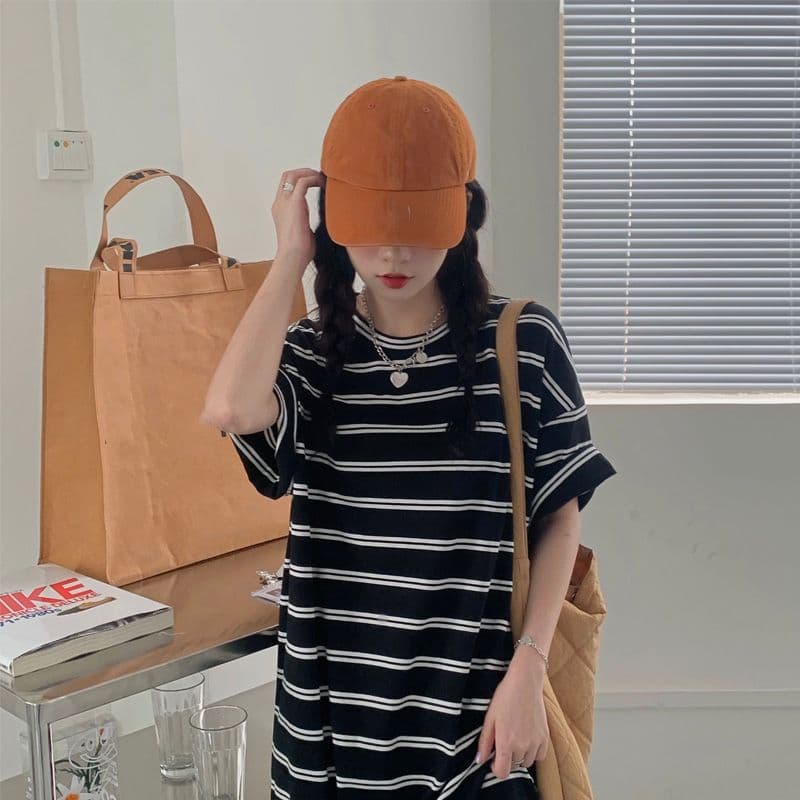 여름 작은 샤넬 스타일 스트라이프 여성 드레스 한국 스타일 루즈핏 캐주얼 티셔츠 루즈핏 롱 스커트 이미지 2