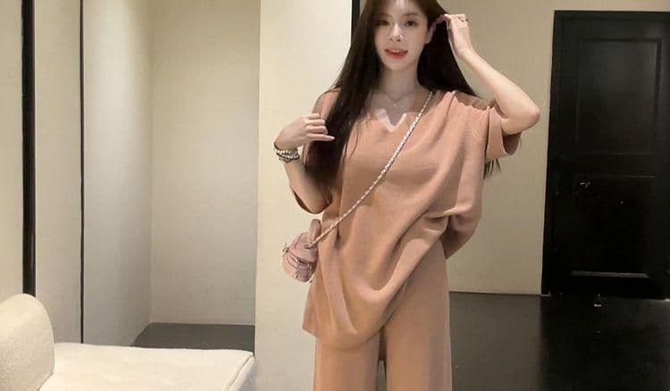여름 새로운 빅 사이즈 품격 슬림해 보이는 V넥 반팔 허리밴드 스트레이트 넓은 다리 한 부서 투피스 세트 상세 이미지 12