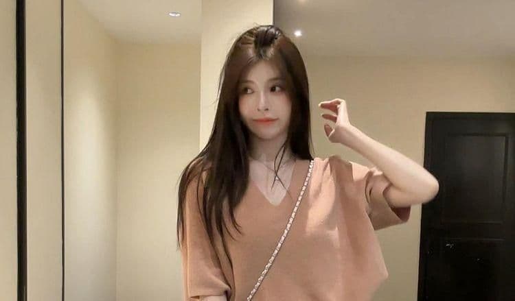 여름 새로운 빅 사이즈 품격 슬림해 보이는 V넥 반팔 허리밴드 스트레이트 넓은 다리 한 부서 투피스 세트 상세 이미지 24