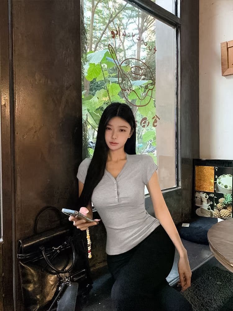 레트로 V넥 단추 반팔 티셔츠 여성 여름 순수한 욕망 몸매 가꾸기 상세 이미지 22