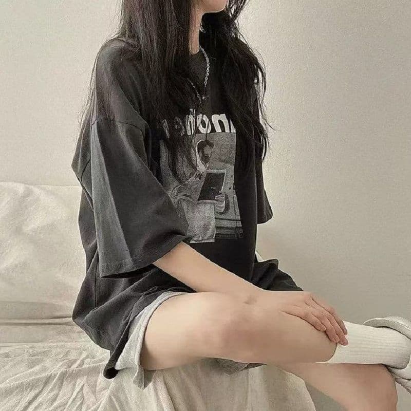 한국 동대문 한 부서 미니멀리즘 프린트 루즈핏 슬림해 보이는 라운드 넥 반팔 티셔츠 상세 이미지 12