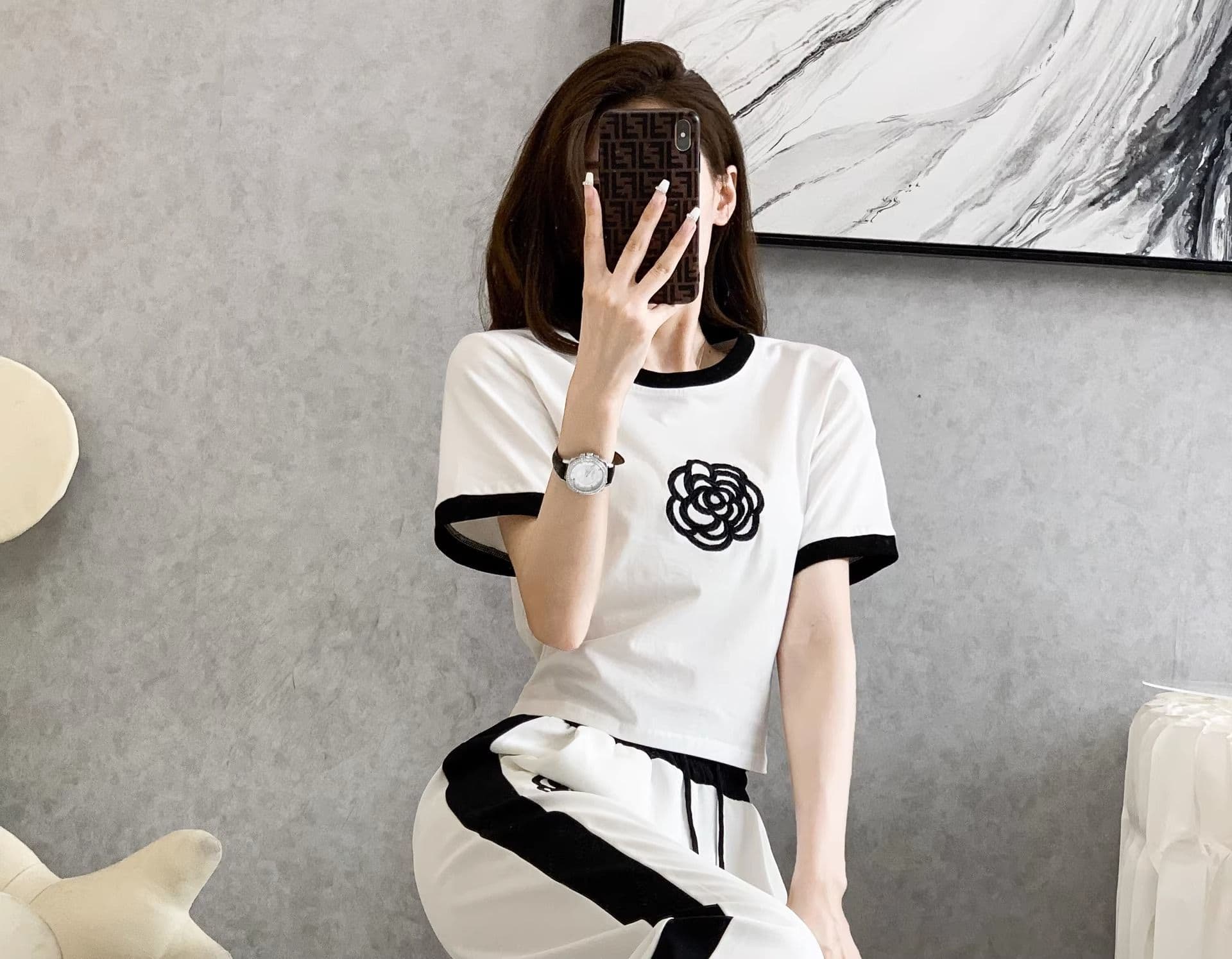 2026 폭발 캐주얼 세트 여성 여름 패션 연령 감소 세련된 튀김 거리 품격 와이드 레그 팬츠 투피스 세트 외국 가스 상세 이미지 21