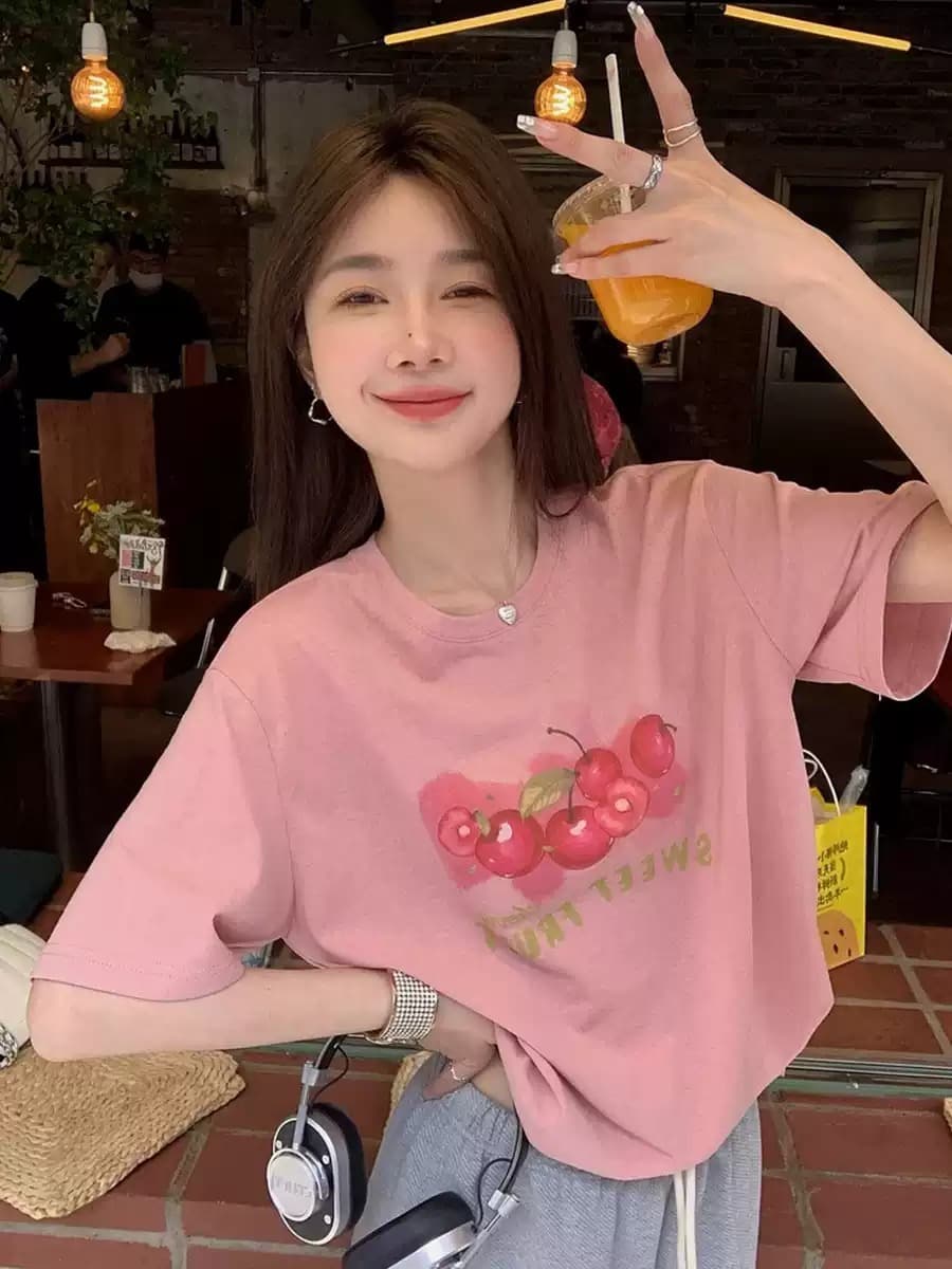한국 동대문 한 부서 미니멀리즘 프린트 루즈핏 슬림해 보이는 라운드 넥 반팔 티셔츠 상세 이미지 2