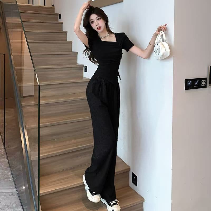 2026 봄 새로운 한 부서 캐주얼 느긋한 바람이 아닙니다. 규칙 광장 칼라 주름 장식 맨위 하이웨이스트 도루 센스 와이드 레그 팬츠 세트 상세 이미지 4