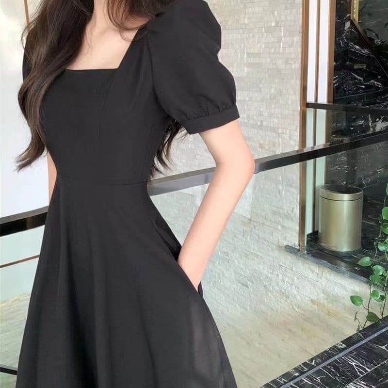 그는 벤 바람 드레스 허리 슬림해 보이는 작은 검은 드레스 프랑스식 광장 칼라 센스 무릎 아래 롱 스커트 이미지 3