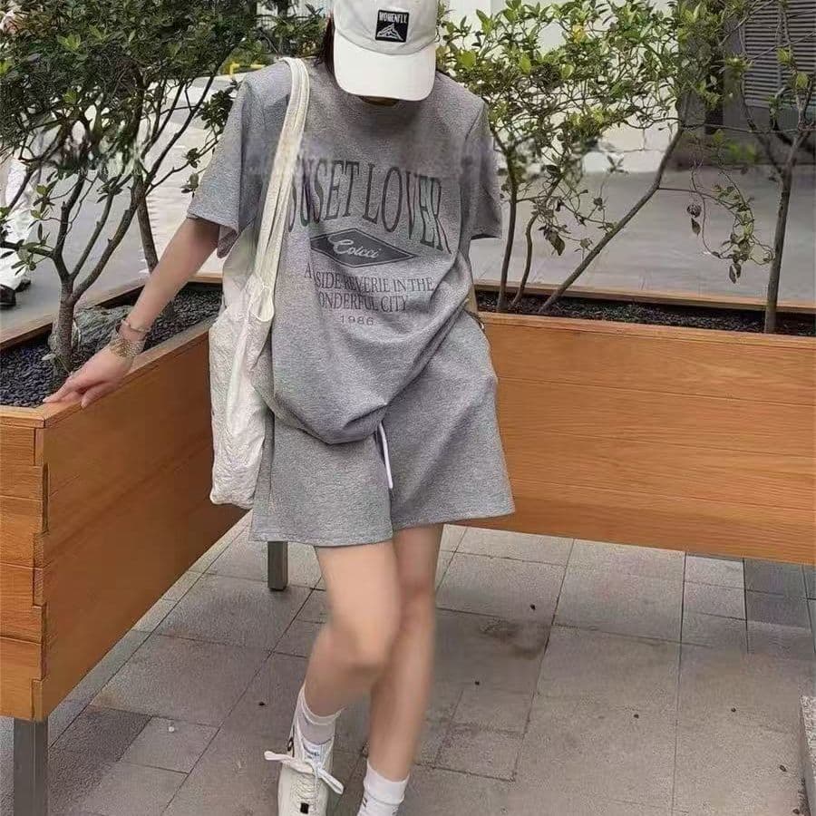 한국 스타일 루즈핏 캐주얼 바람 알파벳 프린트 반팔 반바지 패션 투피스 세트 이미지 2