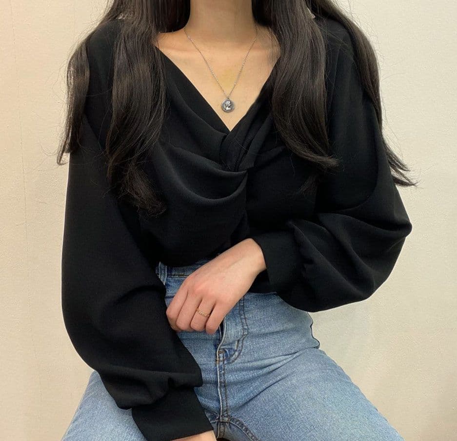 한국 chic 가을 프랑스식 품격 주름 V넥 비틀림 디자인 루즈핏 캐주얼 단색 긴팔 셔츠 맨위 이미지 3