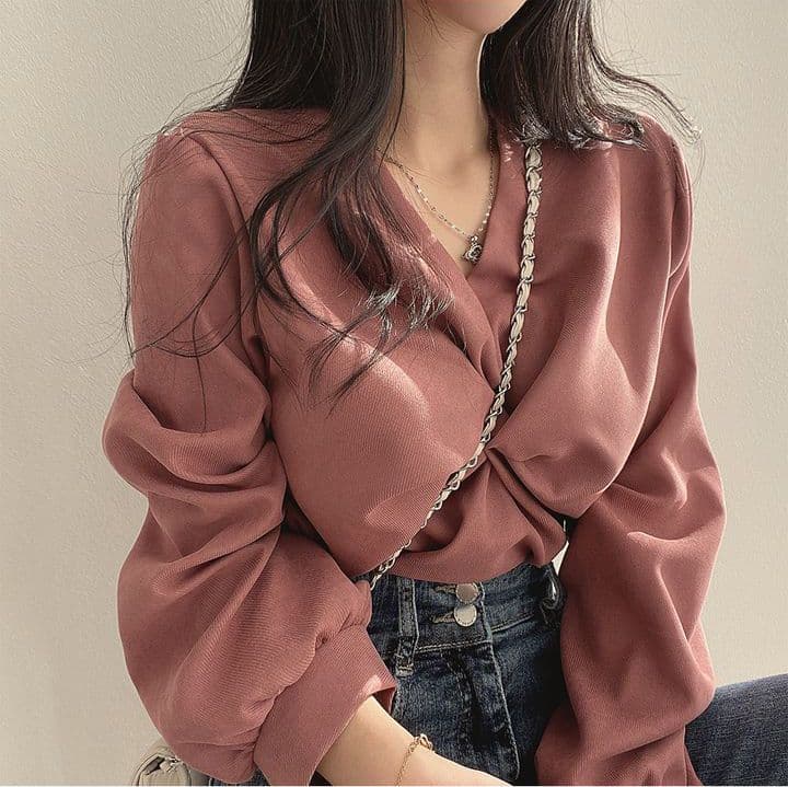 한국 chic 가을 프랑스식 품격 주름 V넥 비틀림 디자인 루즈핏 캐주얼 단색 긴팔 셔츠 맨위 상세 이미지 15