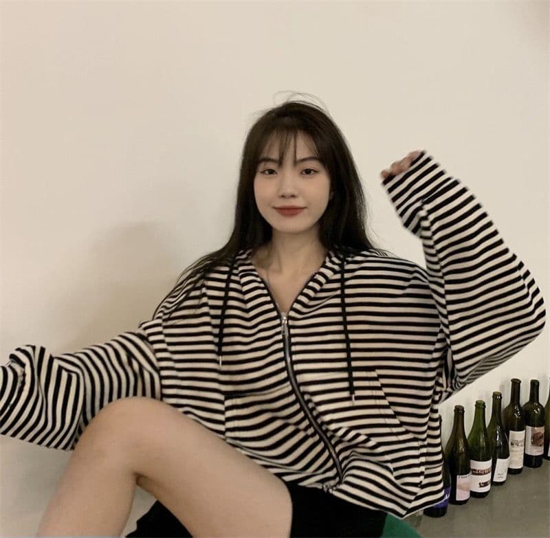 새로운 패션 한국 스타일 여성 루즈핏 슬림해 보이는 스트라이프 디자인 긴팔 재킷 다용도 운동 재킷 상세 이미지 17