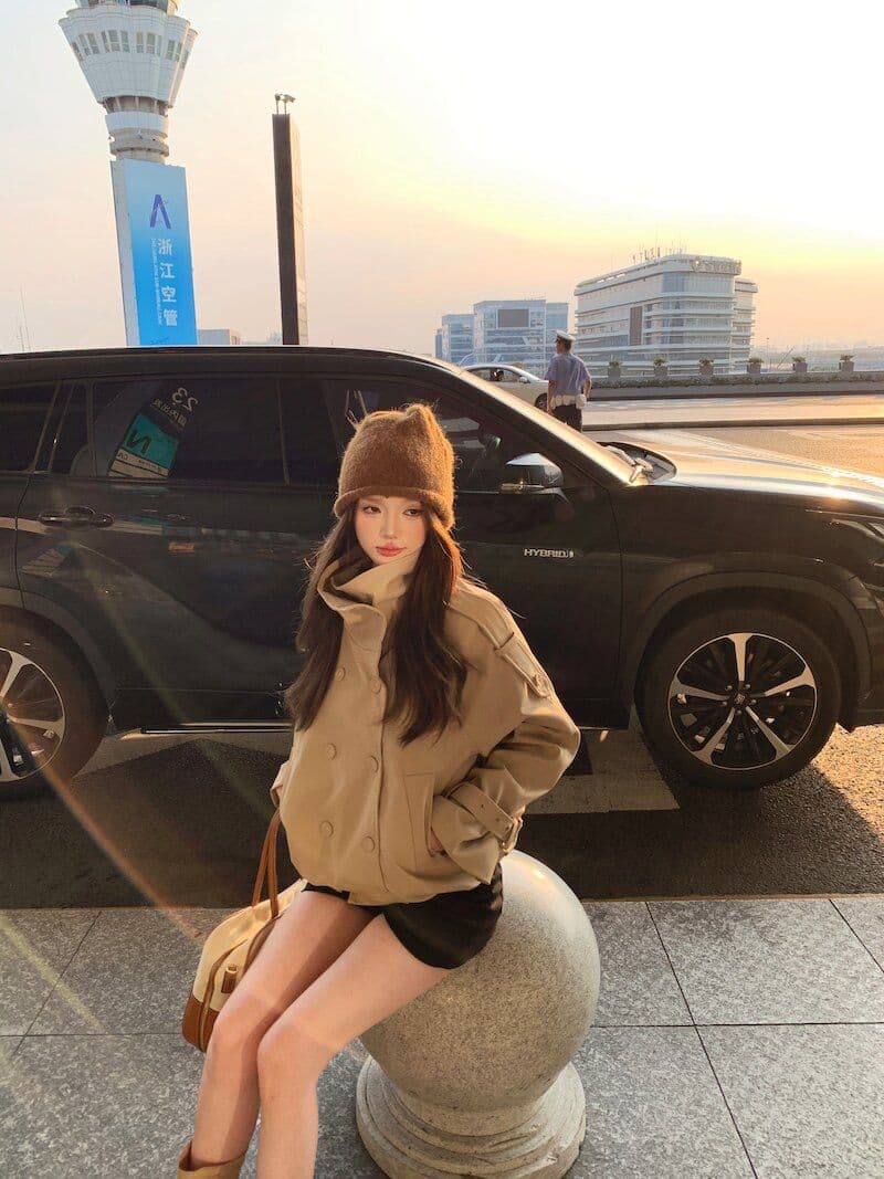 카키 색 이중 버튼 스탠드 칼라 쇼트 스타일 바람막이 여성 코트 가을 겨울철 고급 센스 작은 키 루즈핏 캐주얼 코트 상세 이미지 4