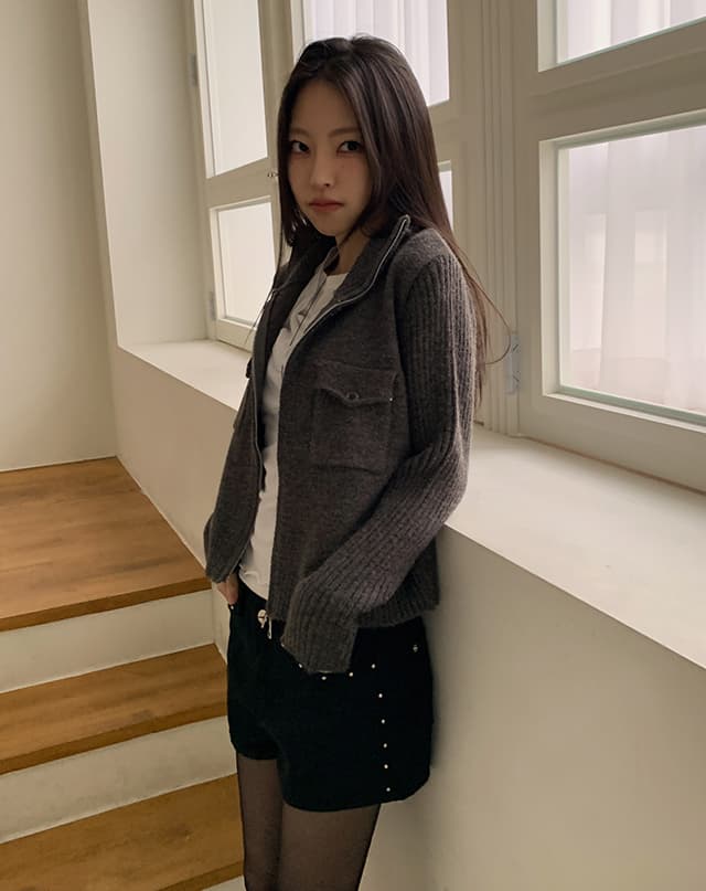 지금 측면 징 장식 넓은 다리 루즈핏 캐주얼 반바지 상세 이미지 4