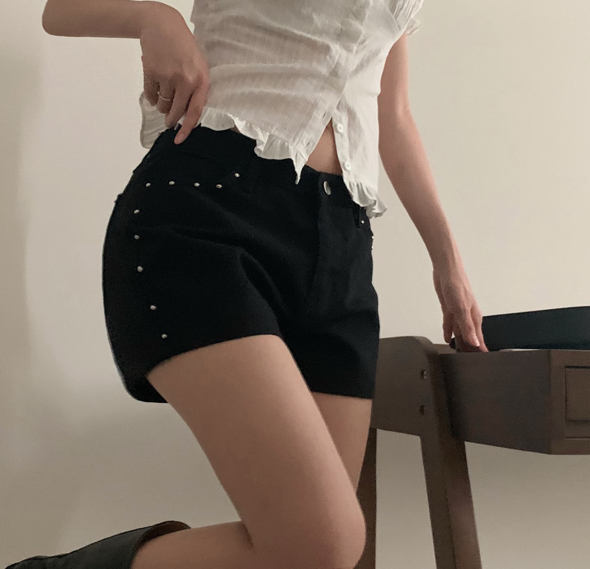 지금 ins 인터넷 유명인 핫걸 측면 연주 중 못 데님 핫 바지 반바지 상세 이미지 3