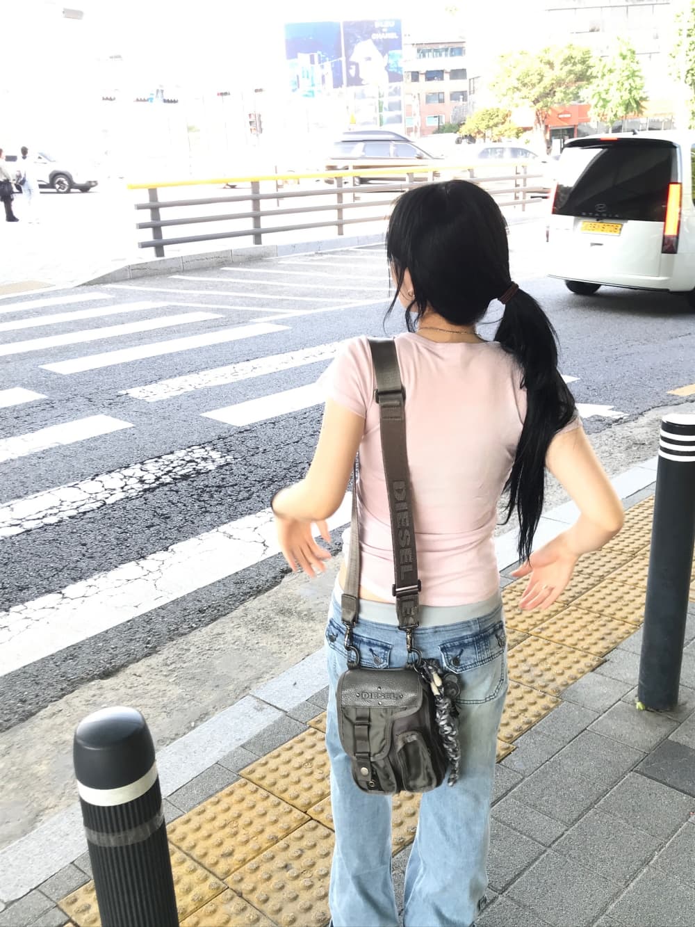 리브 레이스업 로우 웨이스트 워싱 마 오래된 주머니 패치워크 슬림 피트 삼색 레트로 데님 긴 바지 상세 이미지 33