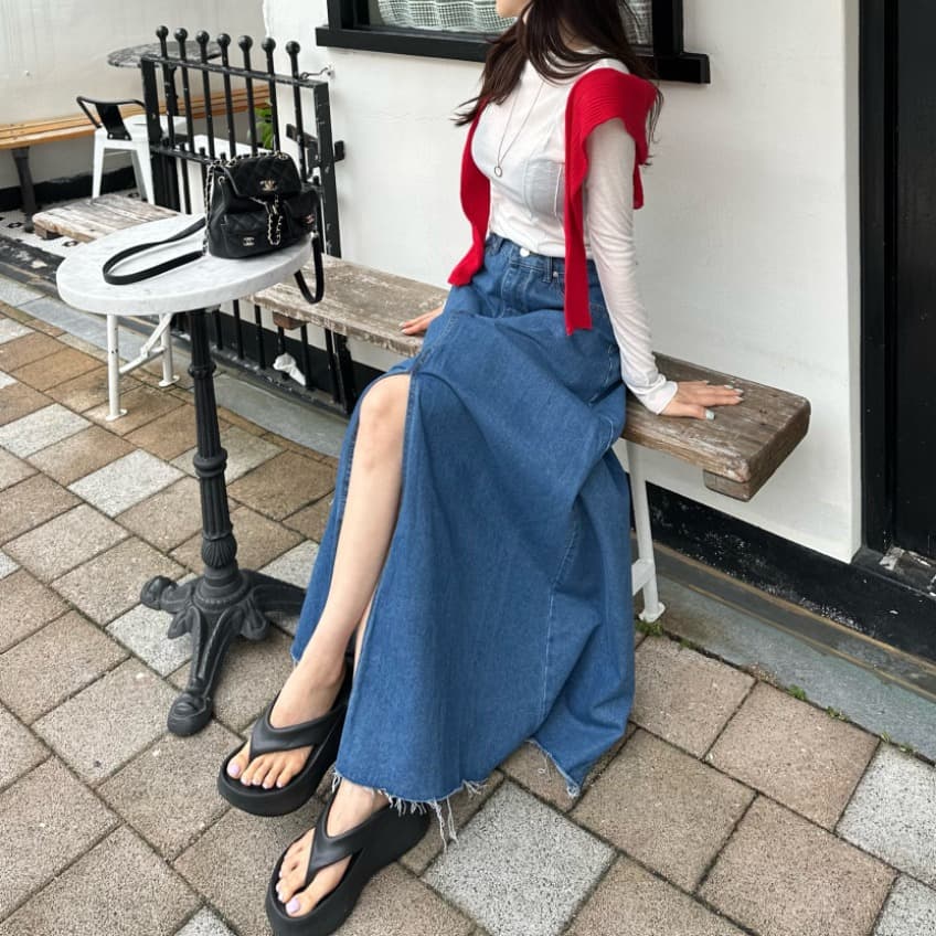 이전 트임 진한 파란색 거친 가장자리 레트로 롱 코트 데님 반신 스커트 이미지 5