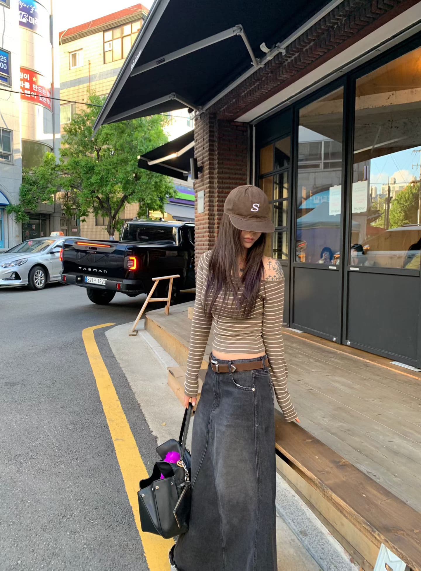 26 이른 가을 하이웨이스트 패션 패치워크 거친 가장자리 밑단 한 마디 연삭 화이트 데님 반신 롱 스커트 상세 이미지 21