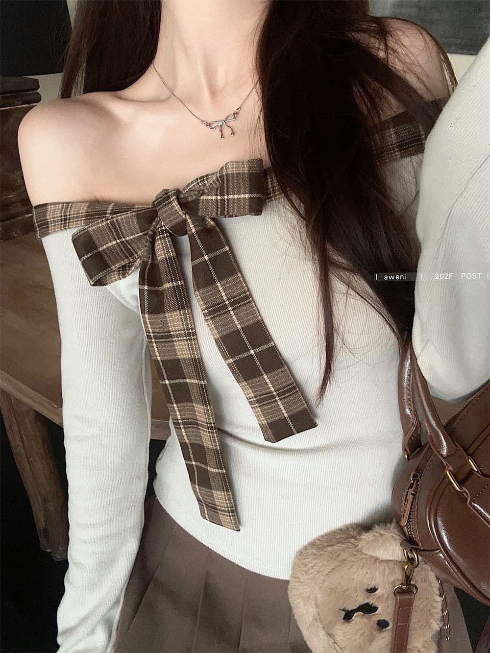 리브 De 플러시 달콤한 핫걸 체크무늬 패치워크 오프숄더 티셔츠 여성 연령 감소 나비 매듭 몸매 가꾸기 맨위 상세 이미지 18
