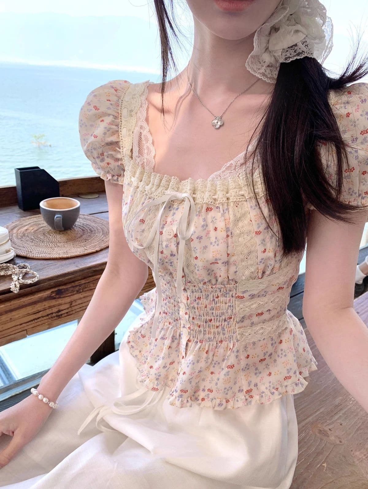 화이트 워터 여성 화이트 장미 우유 푸 거품 소매 맨위 여성 순수한 욕망 바람 분위기 센스 몸매 가꾸기 슬림해 보이는 외출용 반팔 맨위 이미지 3