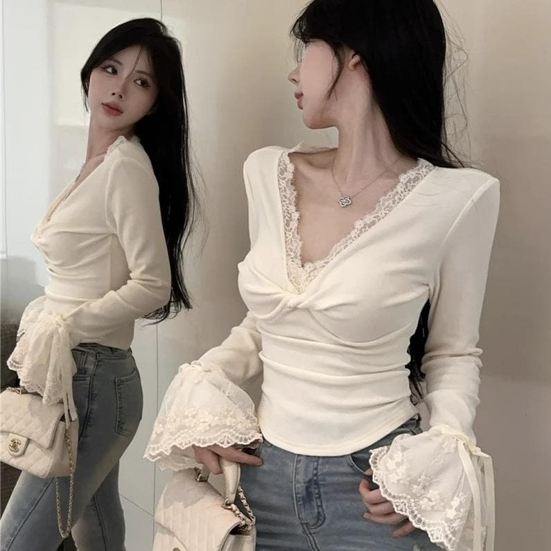 리브 De 플러시 레이스 조각 비틀림 V넥 긴팔 티셔츠 여성 나팔 소매 몸매 가꾸기 인사이드 가져 가라. 기본 셔츠