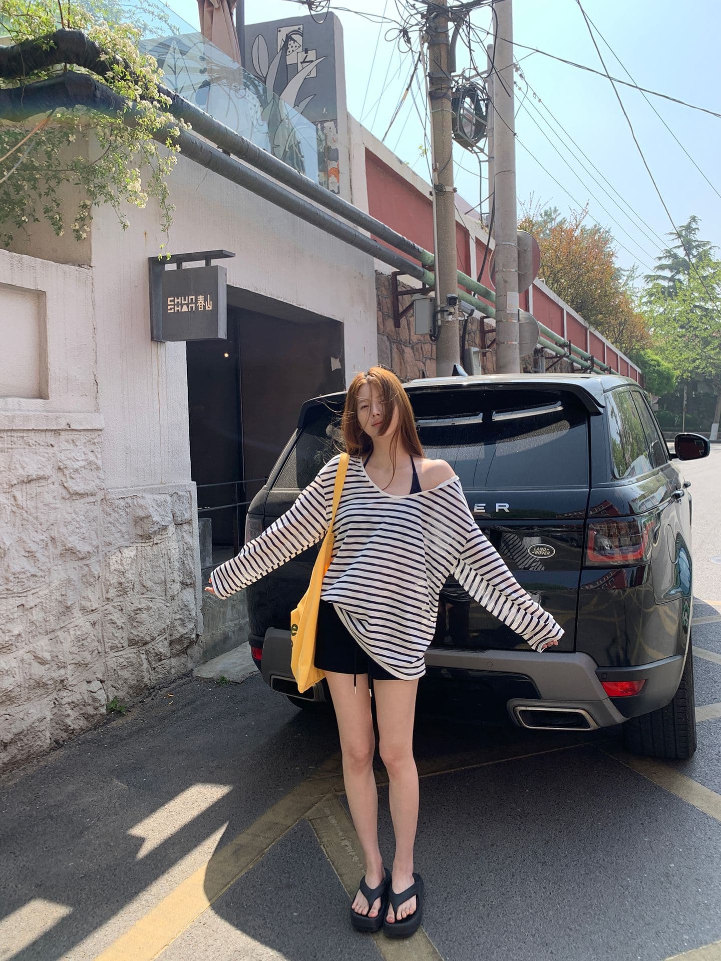 주간 실크 눈꽃 자외선 차단 블라우스 여성 여름 ootd 착용 가져 가라. 2026 새로운 긴 소매 티셔츠 루즈핏 스트라이프 비스듬한 어깨 의류 이미지 5