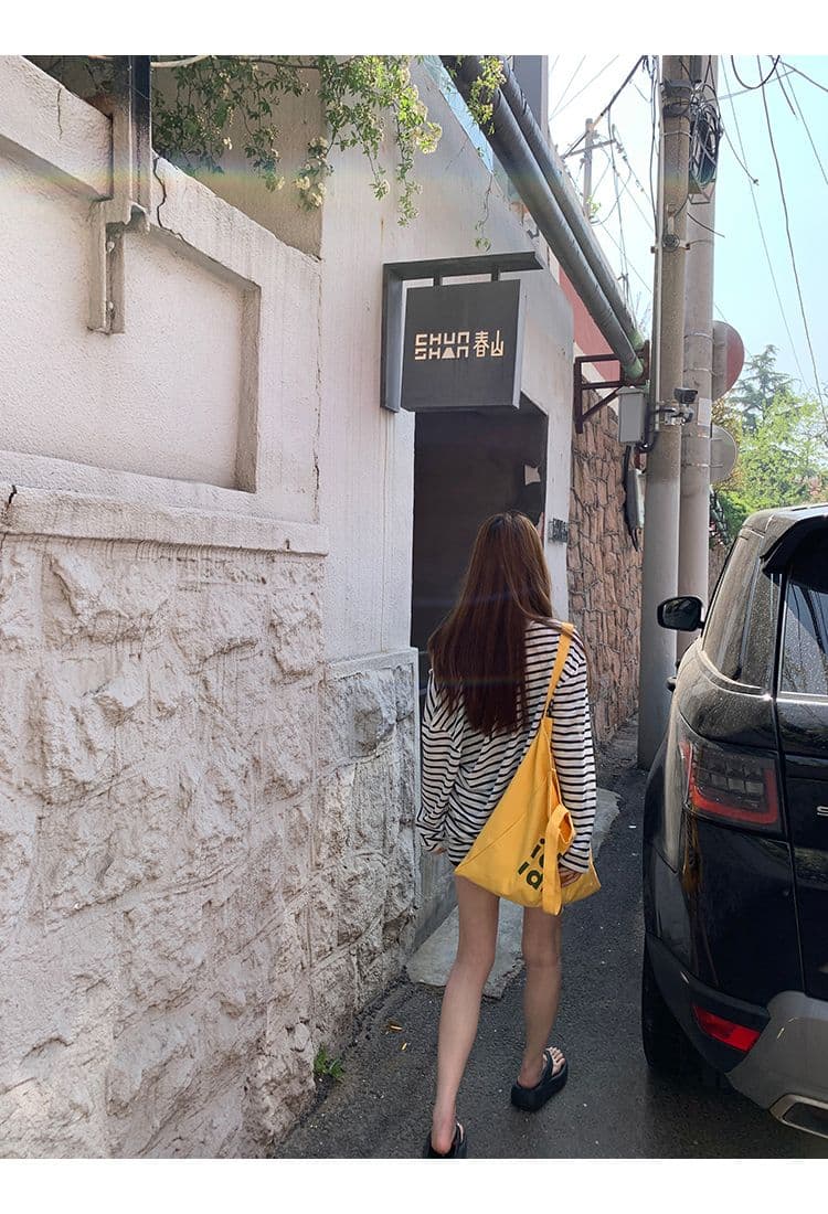 주간 실크 눈꽃 자외선 차단 블라우스 여성 여름 ootd 착용 가져 가라. 2026 새로운 긴 소매 티셔츠 루즈핏 스트라이프 비스듬한 어깨 의류 상세 이미지 9