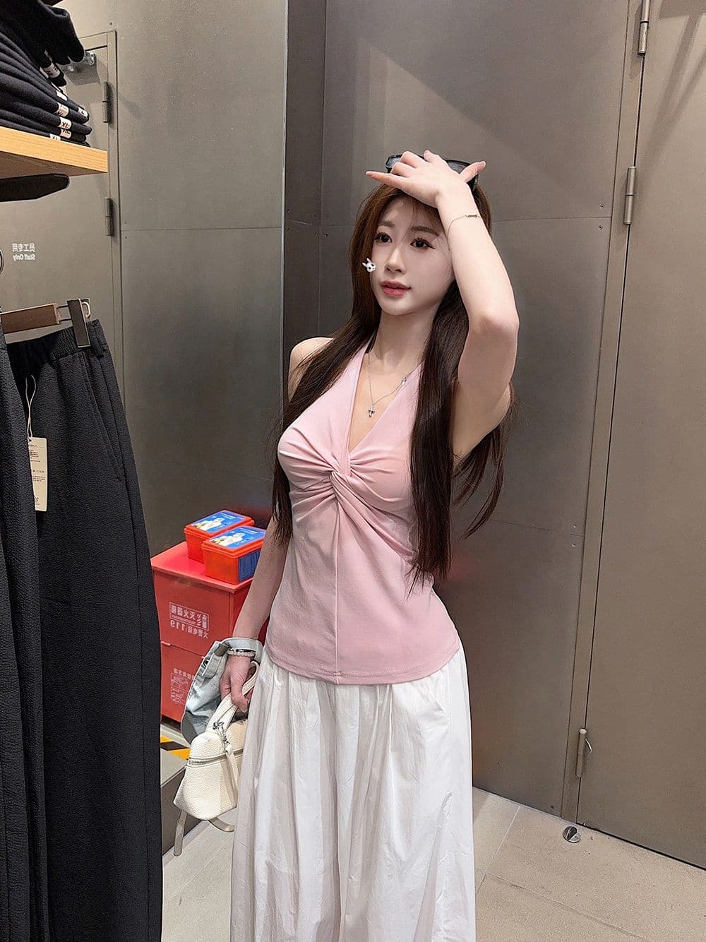 사람들 면 핫걸 민소매 V넥 비틀림 황색 행침 목 조끼 여성 여름 몸매 가꾸기 슬립 슬림해 보이는 외출용 상세 이미지 28