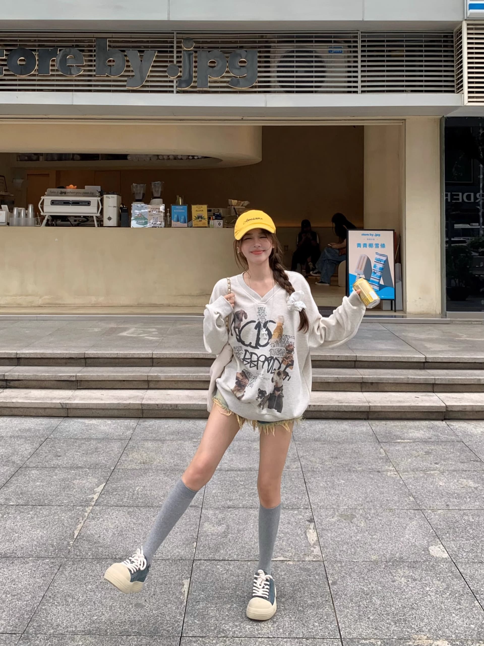 후아 면 레트로 알파벳 프린트 V넥 후드티 여성 2026 가을 겨울철 ins 아메리칸 핫걸 긴팔 맨위 상세 이미지 9