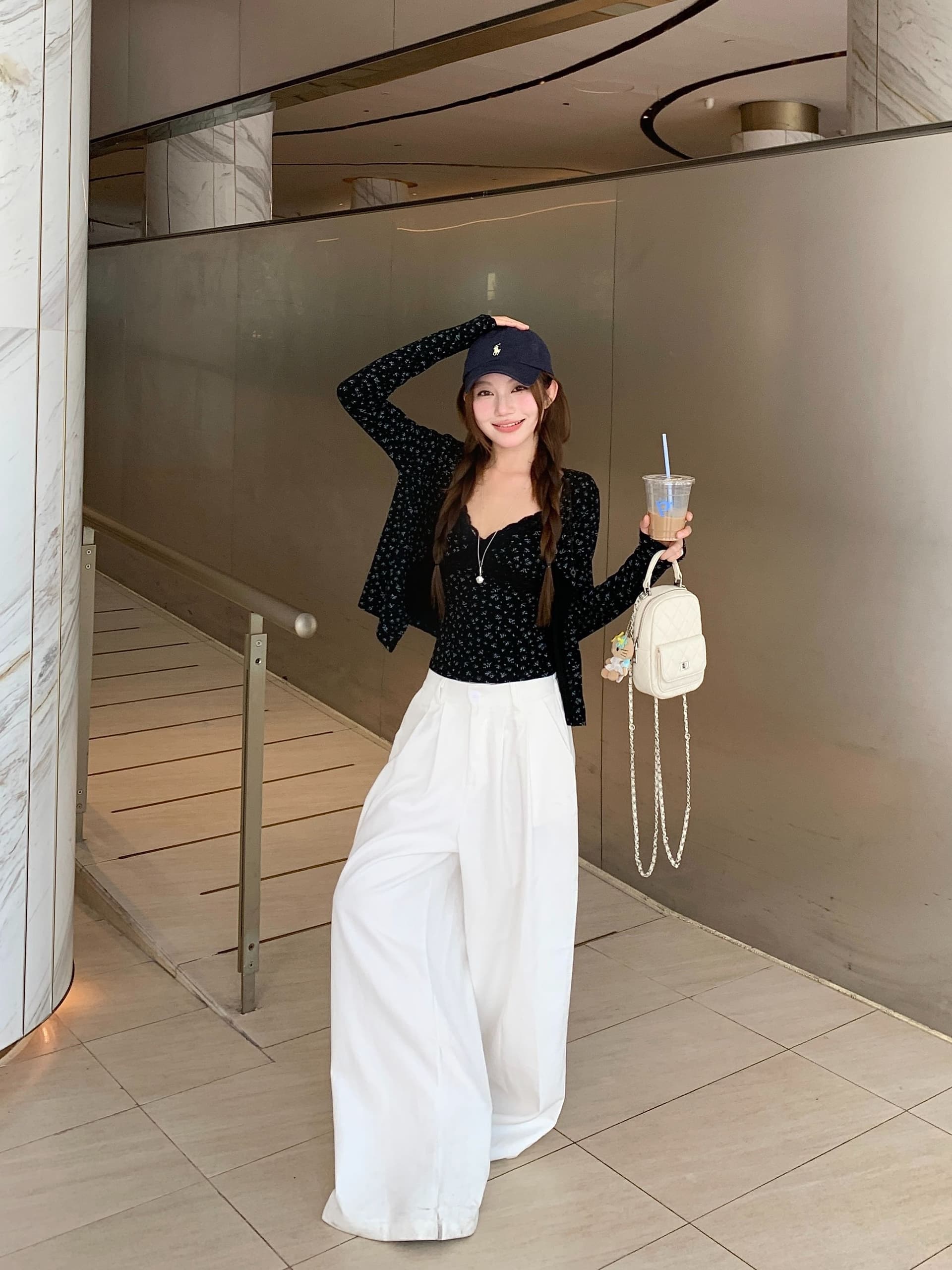goo goo eyes 레이스 꽃무늬 캐미솔 긴팔 오픈 가디건 세트 이른 가을 몸매 가꾸기 슬림해 보이는 두 조각 여성 세트 상세 이미지 15