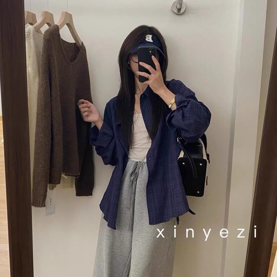 사계절 섹션 프랑스식 레트로 블루 색상 체크무늬 여성 셔츠 루즈핏 느긋한 바람 슈퍼 잘 생긴 긴팔 셔츠 맨위 이미지 5