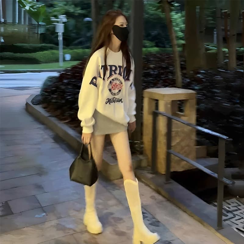 한국 chic 무거운 작업 자수 가을 새로운 유럽 상품 레트로 디자인 센스 캐주얼 후드티 여성 루즈핏 맨위 트렌디 이미지 5