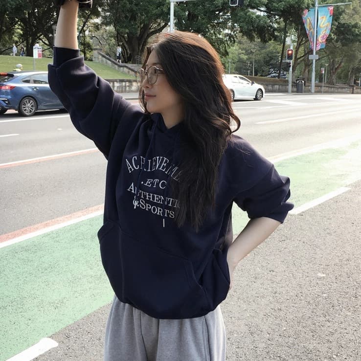 2026 새로운 가을 겨울철 후드 oversize 후드티 여성 ins 한국 스타일 루즈핏 bf 작은 대중 운동 재킷 트렌디 상세 이미지 3