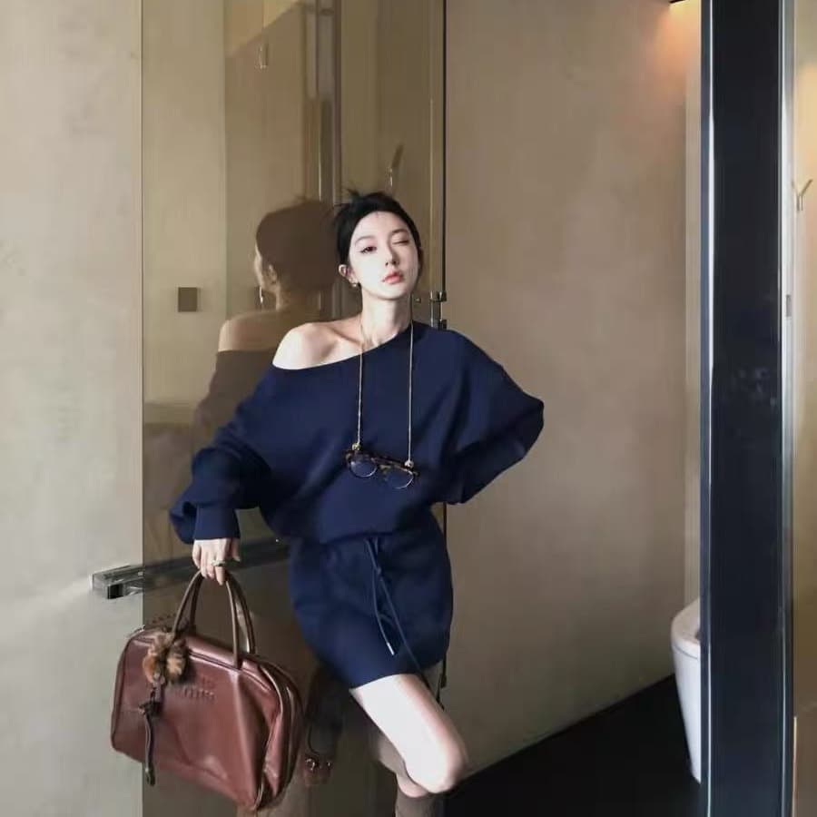 고급 센스 유럽 상품 달콤함 품격 고유 한 세트 긴팔 오프숄더 맨위 짧은 치마 투피스 세트 이미지 5