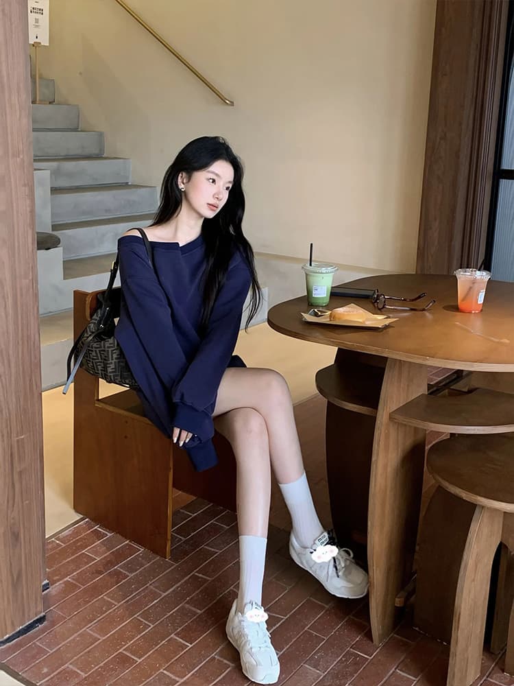 고급 센스 유럽 상품 달콤함 품격 고유 한 세트 긴팔 오프숄더 맨위 짧은 치마 투피스 세트 상세 이미지 6