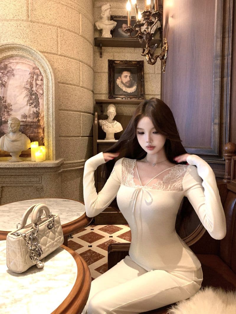 리브 De 플러시 순수한 욕망 바람 레이스 조각 섹시함 살구 색상 긴팔 티셔츠 여성 겨울 몸매 가꾸기 슬림해 보이는 맨위 상세 이미지 12