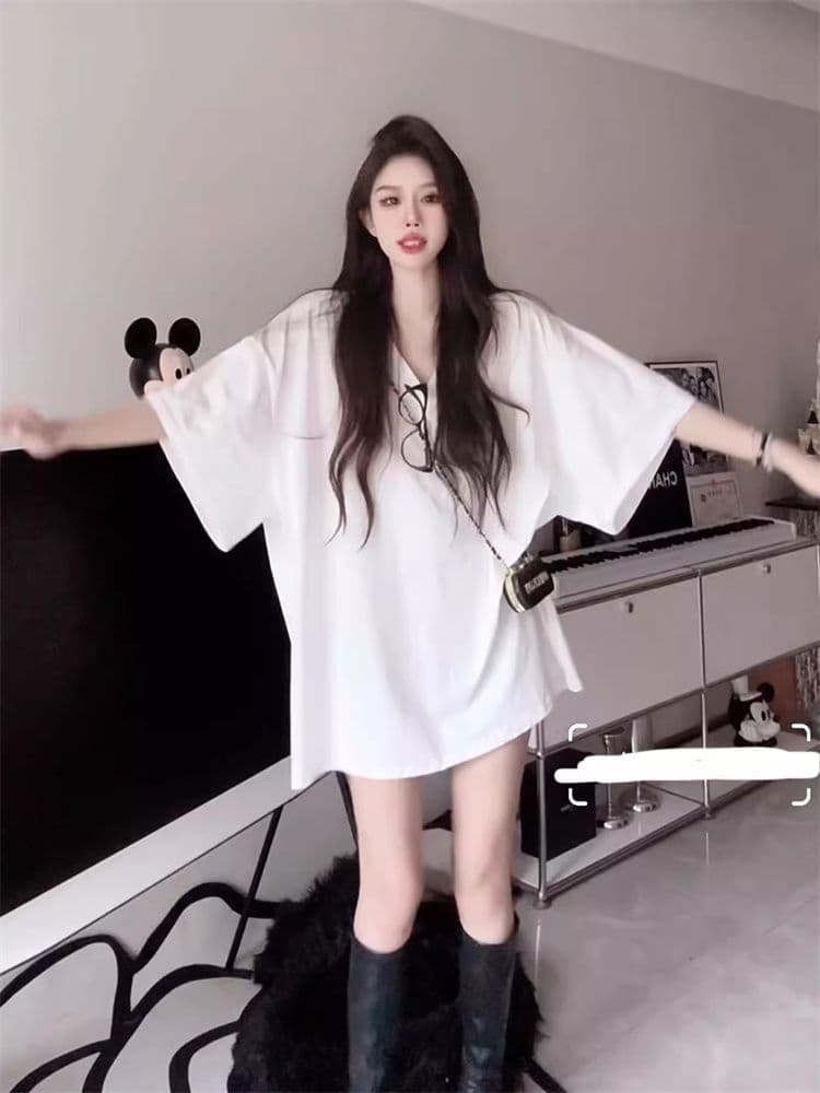 한 부서 2026 여름 새로운 홍콩 느낌 다용도 V넥 티셔츠 여성용 짧은 소매 롱 코트 루즈핏 대 에디션 oversize 맨위 상세 이미지 4