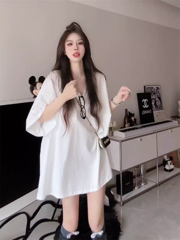 한 부서 2026 여름 새로운 홍콩 느낌 다용도 V넥 티셔츠 여성용 짧은 소매 롱 코트 루즈핏 대 에디션 oversize 맨위 상세 이미지 5