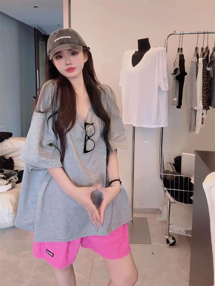 한 부서 2026 여름 새로운 홍콩 느낌 다용도 V넥 티셔츠 여성용 짧은 소매 롱 코트 루즈핏 대 에디션 oversize 맨위 상세 이미지 11