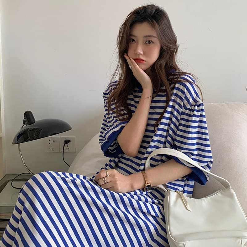 실사 컬러 짜임 기사 스트라이프 게으른 치마 롱 코트 표지 배 슬림해 보이는 여성 드레스 빅 사이즈 티셔츠 치마