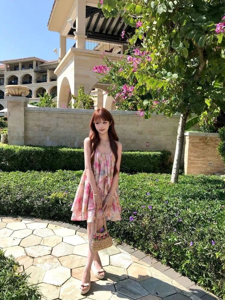 원본 원단 핑크색 꽃무늬 백리스 행침 목 여성 드레스 여름 해변가 휴가 아름다운 품격 짧은 치마 이미지 4