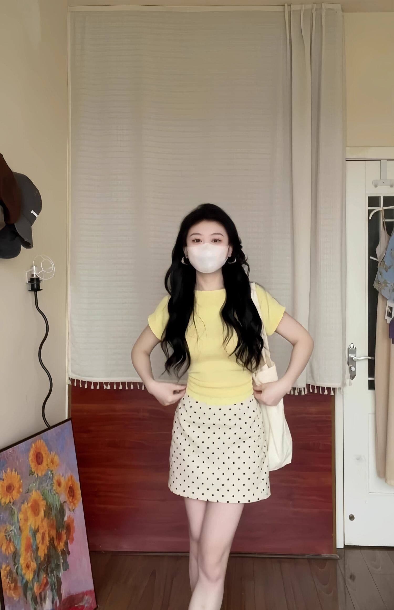 고유 한 아름다운 초여름 착용 가져 가라. 황색 드레스 아이들 2026 새로운 도파민 꼬집기 허리 미니 스커트 투피스 슈트 상세 이미지 4