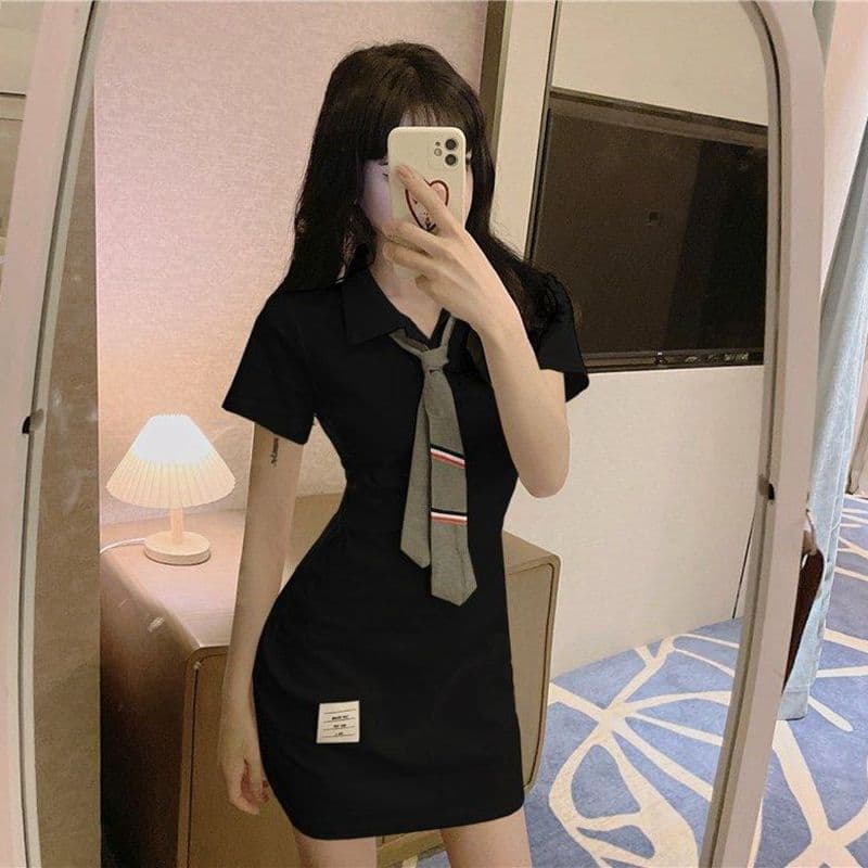경기 넥타이 차가운 소란스런 소리를 내며 움직이다 슈퍼 매운맛 야구 선수 슬림해 보이는 여성 드레스 POLO 칼라 활력 소녀 욕망 순수한 치마 이미지 2