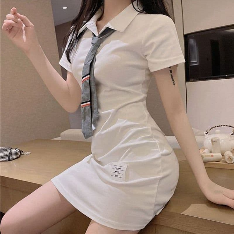 경기 넥타이 차가운 소란스런 소리를 내며 움직이다 슈퍼 매운맛 야구 선수 슬림해 보이는 여성 드레스 POLO 칼라 활력 소녀 욕망 순수한 치마 이미지 4