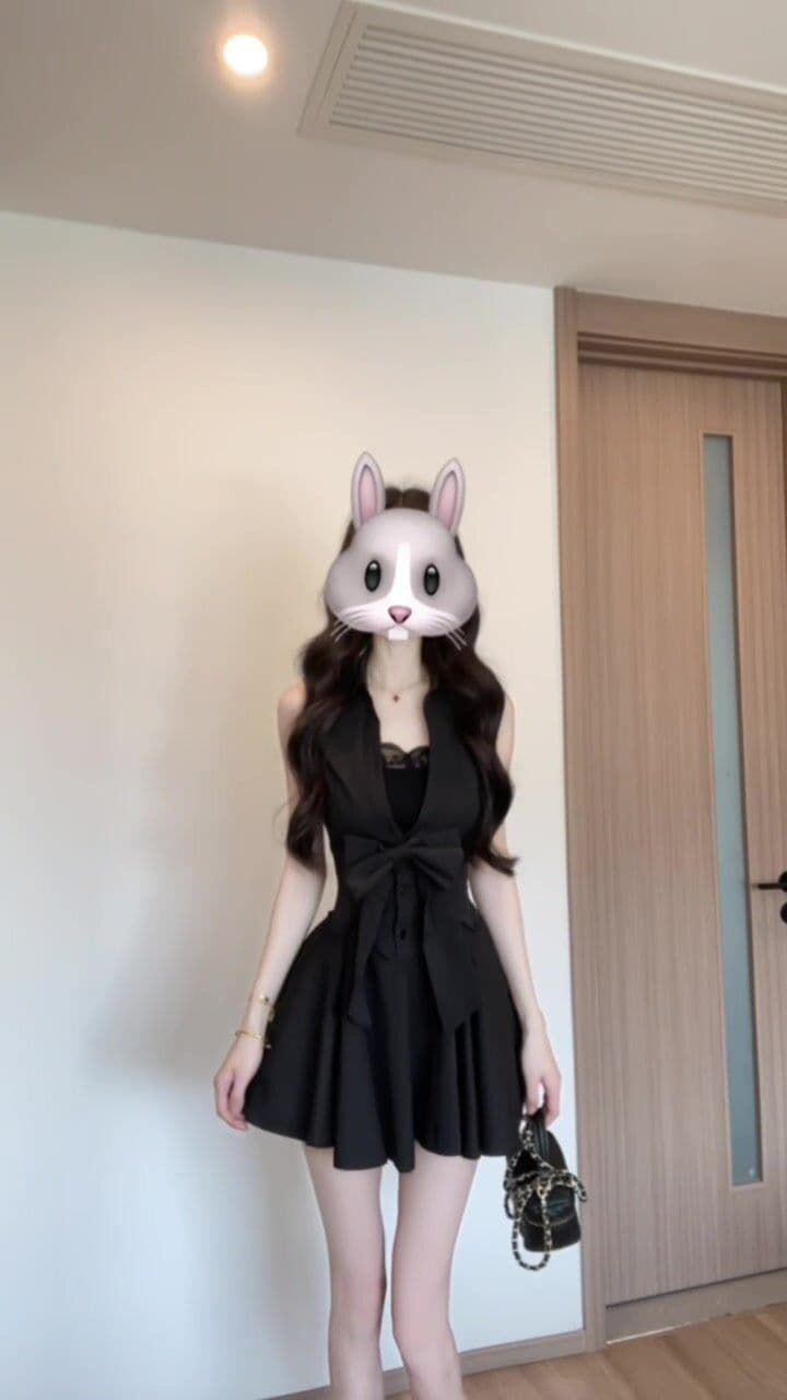로얄 자매 그는 벤 바람 검정색 polo 셔츠 민소매 드레스 품격 슈퍼 잘 생긴 허리 수축 한 마디 퍼프 짧은 치마 상세 이미지 5