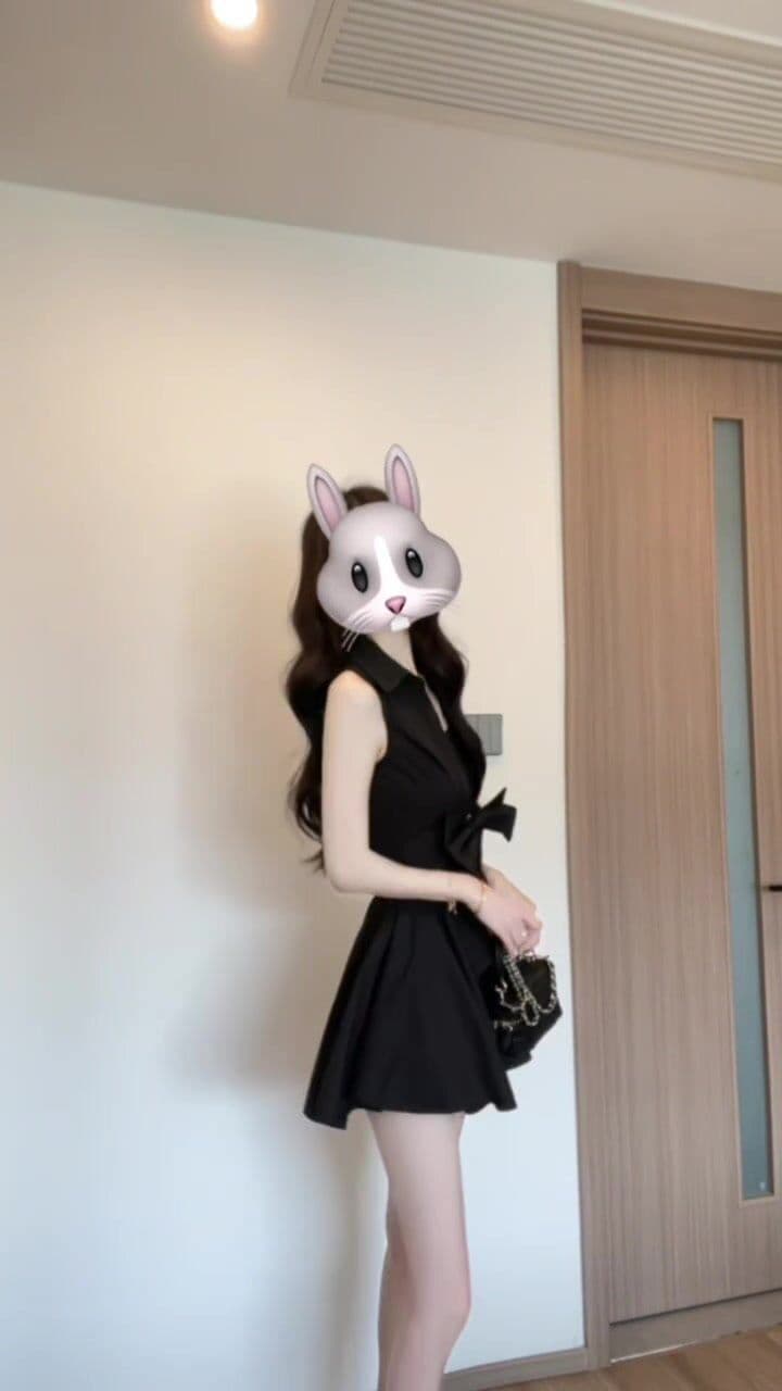 로얄 자매 그는 벤 바람 검정색 polo 셔츠 민소매 드레스 품격 슈퍼 잘 생긴 허리 수축 한 마디 퍼프 짧은 치마 상세 이미지 7