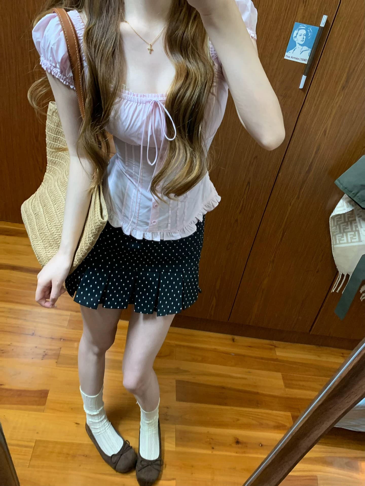 달콤함 화이트 홀로우 아웃 광장 칼라 반팔 여성 셔츠 여름 스트랩 거품 소매 셔츠 작은 셔츠 몸매 가꾸기 슬림해 보이는 맨위 상세 이미지 13