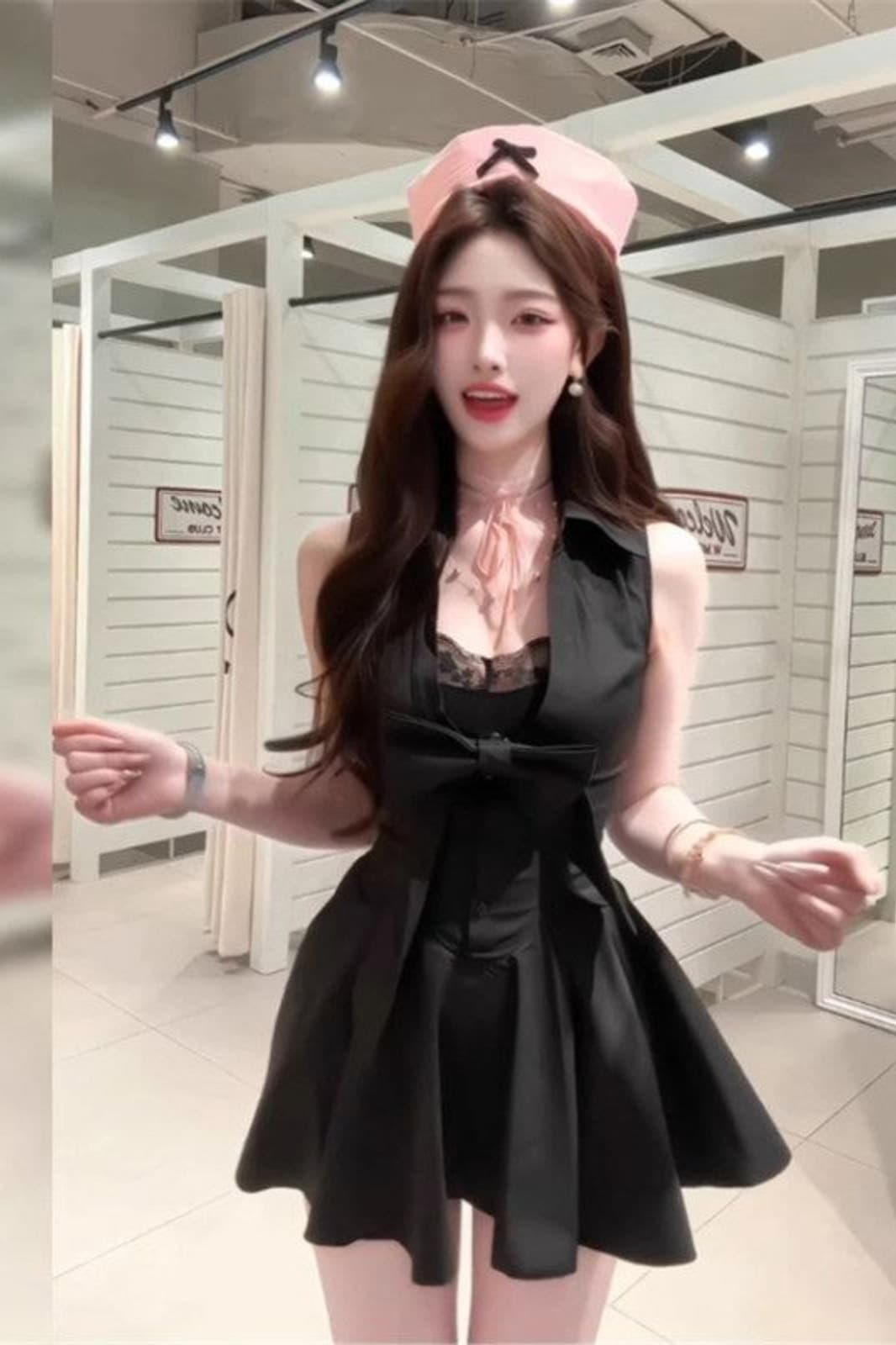 로얄 자매 그는 벤 바람 검정색 polo 셔츠 민소매 드레스 품격 슈퍼 잘 생긴 허리 수축 한 마디 퍼프 짧은 치마 이미지 6