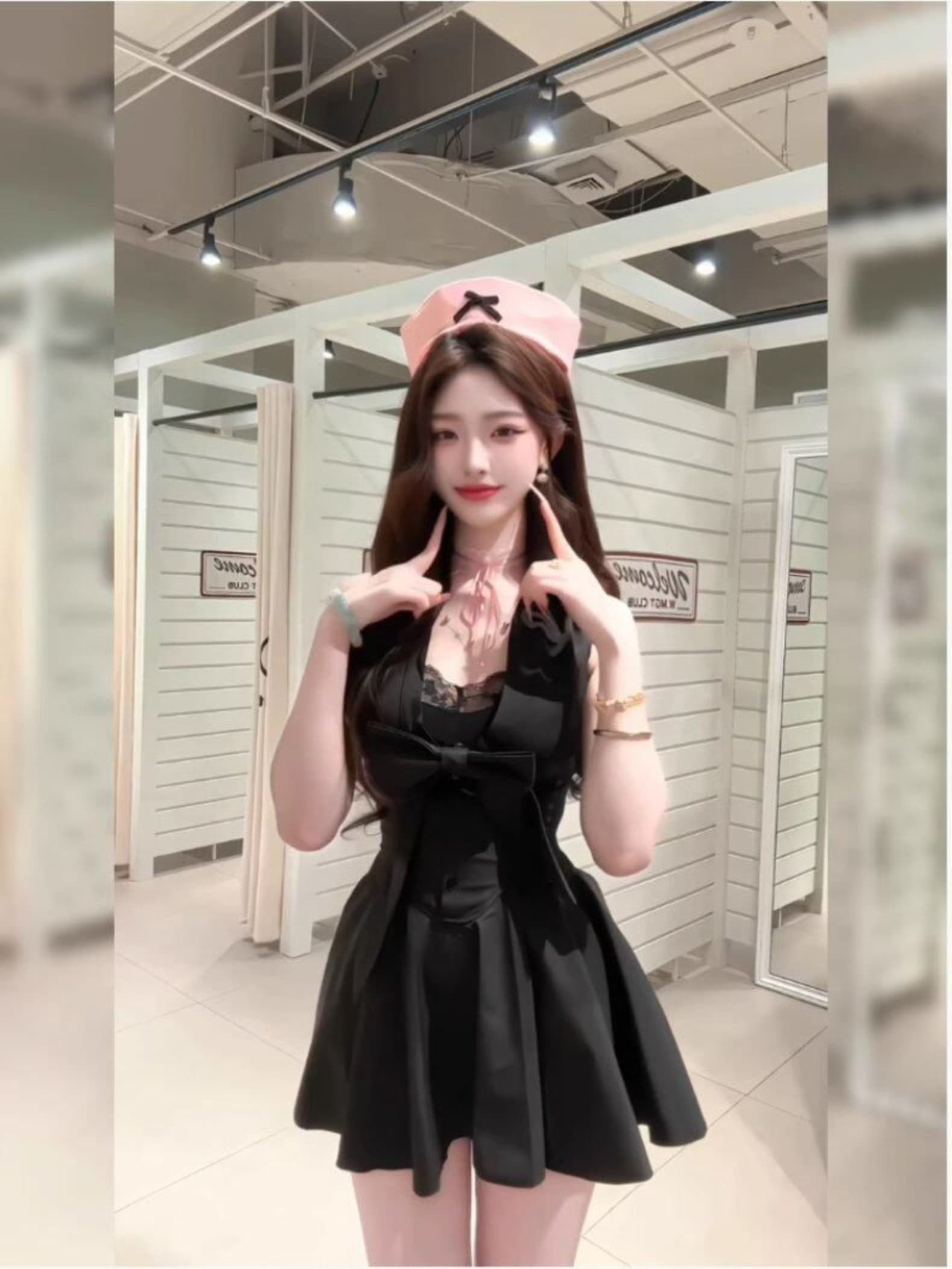 로얄 자매 그는 벤 바람 검정색 polo 셔츠 민소매 드레스 품격 슈퍼 잘 생긴 허리 수축 한 마디 퍼프 짧은 치마 상세 이미지 8