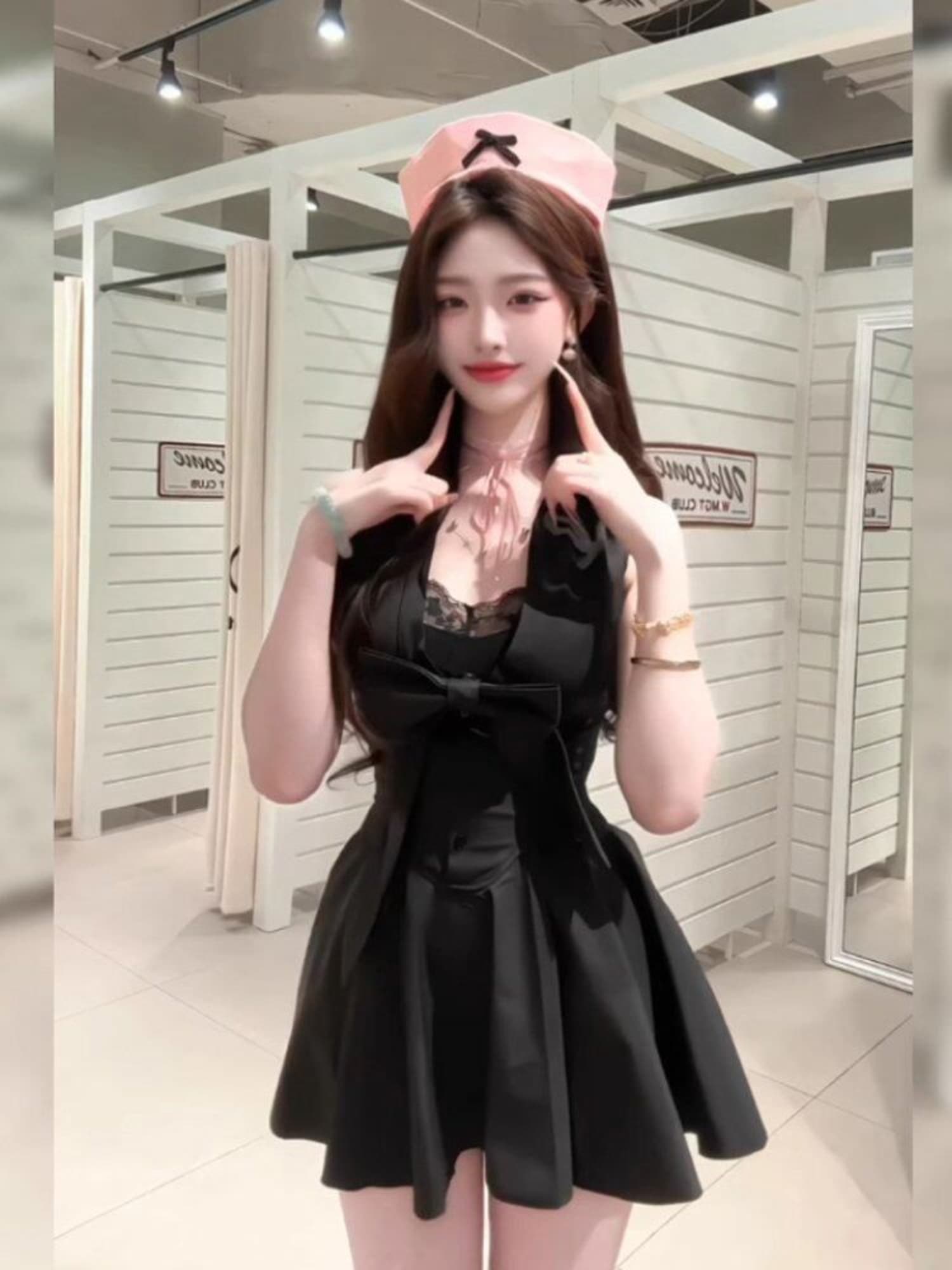 로얄 자매 그는 벤 바람 검정색 polo 셔츠 민소매 드레스 품격 슈퍼 잘 생긴 허리 수축 한 마디 퍼프 짧은 치마 상세 이미지 10