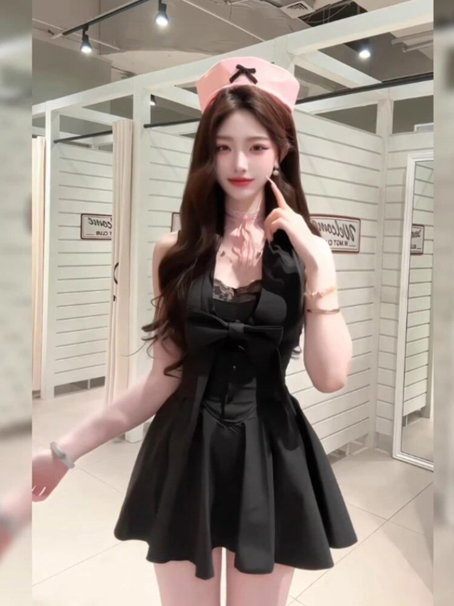 로얄 자매 그는 벤 바람 검정색 polo 셔츠 민소매 드레스 품격 슈퍼 잘 생긴 허리 수축 한 마디 퍼프 짧은 치마 상세 이미지 11