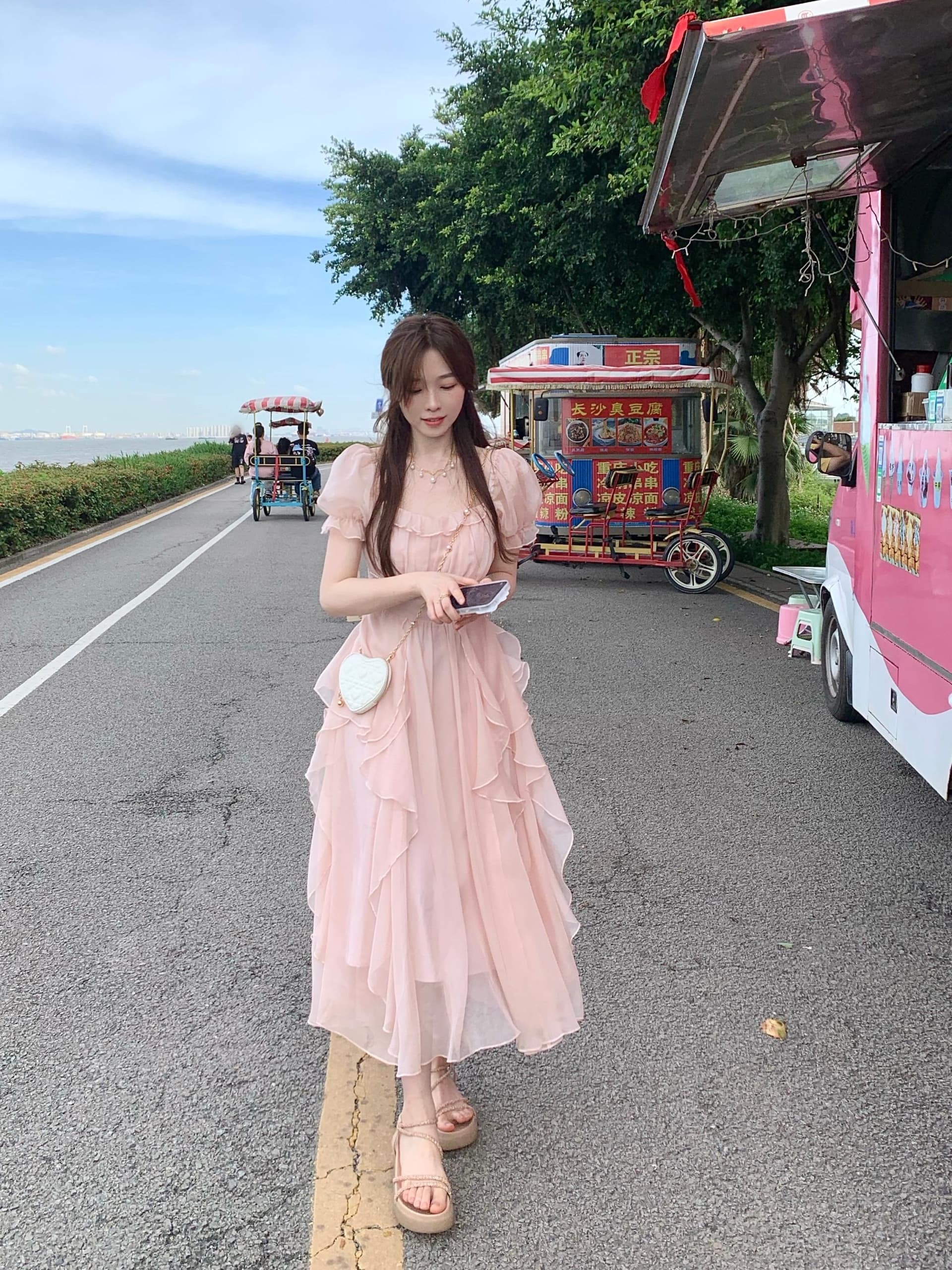 프랑스식 광장 칼라 달콤함 부드러운 요정 바람 여성 드레스 여름 새로운 여성 의류 허리 수축 슬림해 보이는 중간 길이 치마 상세 이미지 20